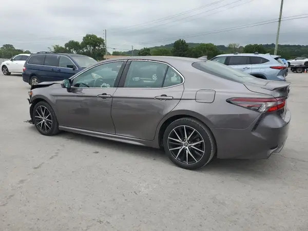 4T1G11AK1MU465088 2021 TOYOTA CAMRY - Image 2