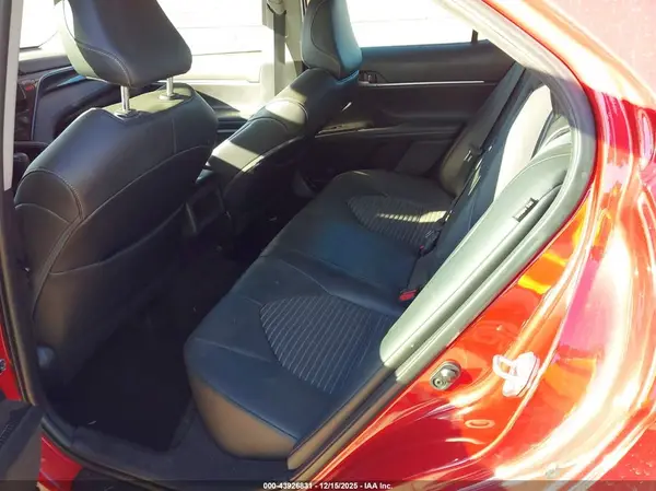 4T1G11AK1MU465902 2021 TOYOTA CAMRY - Image 8