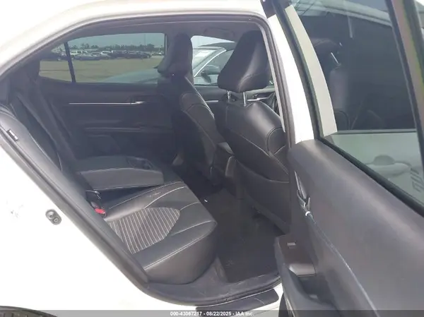 4T1G11AK1MU467620 2021 TOYOTA CAMRY - Image 8