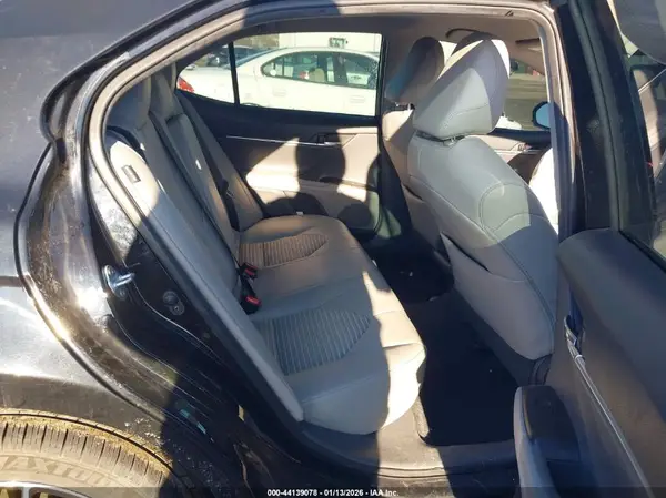 4T1G11AK1MU471229 2021 TOYOTA CAMRY - Image 8