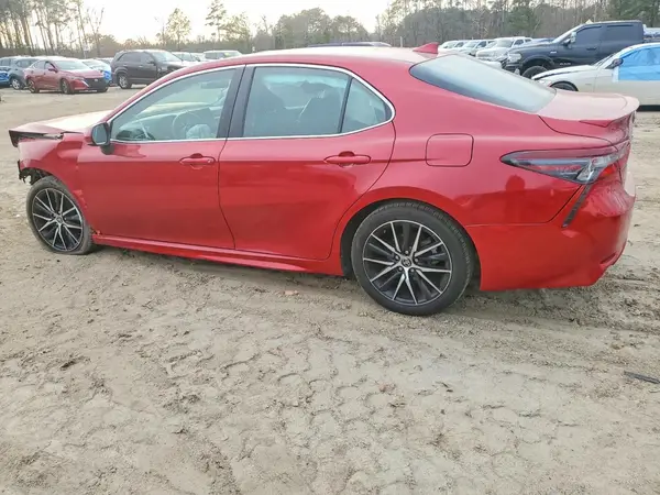 4T1G11AK1MU476513 2021 TOYOTA CAMRY - Image 2