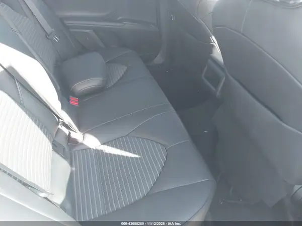 4T1G11AK1MU477578 2021 TOYOTA CAMRY - Image 8