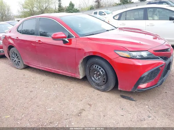 4T1G11AK1MU479301 2021 TOYOTA CAMRY - Image 1