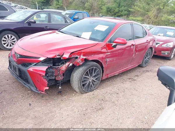 4T1G11AK1MU479301 2021 TOYOTA CAMRY - Image 2