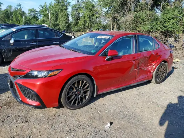 4T1G11AK1MU481386 2021 TOYOTA CAMRY - Image 1