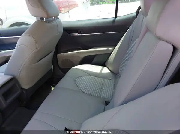 4T1G11AK1MU485020 2021 TOYOTA CAMRY - Image 8