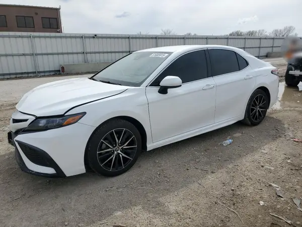 4T1G11AK1MU486376 2021 TOYOTA CAMRY - Image 1