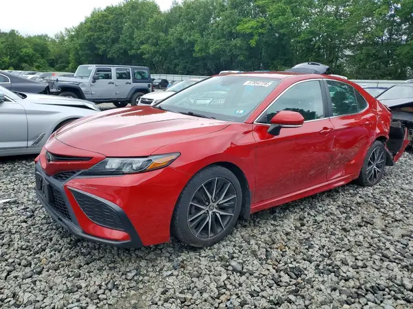 4T1G11AK1MU490850 2021 TOYOTA CAMRY - Image 1