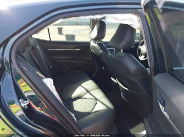 4T1G11AK1MU494607 2021 TOYOTA CAMRY - Image 8