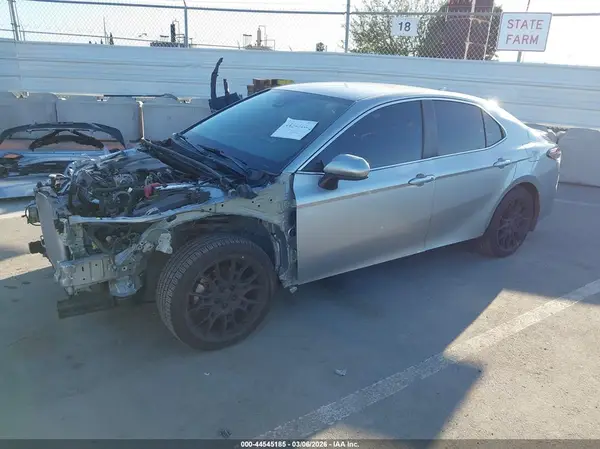 4T1G11AK1MU495157 2021 TOYOTA CAMRY - Image 2