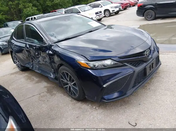 4T1G11AK1MU513415 2021 TOYOTA CAMRY - Image 1
