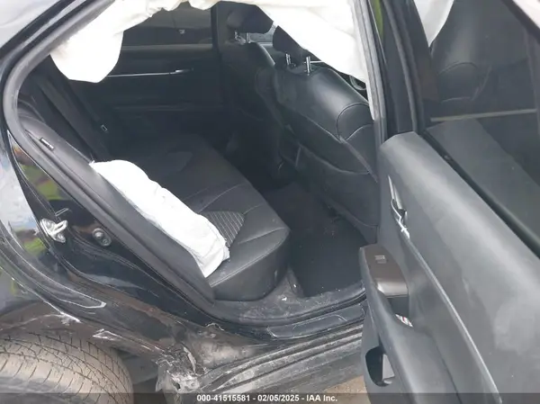 4T1G11AK1MU515519 2021 TOYOTA CAMRY - Image 8