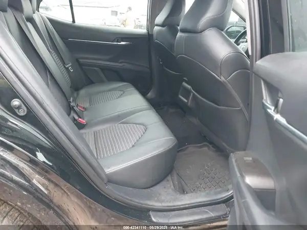 4T1G11AK1MU517769 2021 TOYOTA CAMRY - Image 8