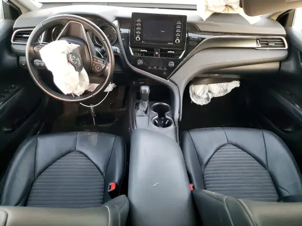 4T1G11AK1MU523846 2021 TOYOTA CAMRY - Image 8