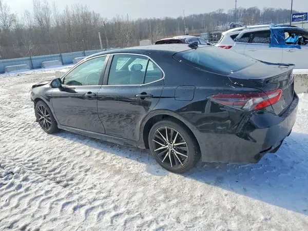 4T1G11AK1MU525709 2021 TOYOTA CAMRY - Image 2