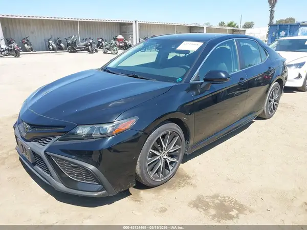 4T1G11AK1MU539464 2021 TOYOTA CAMRY - Image 2