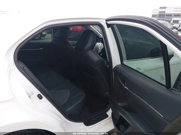 4T1G11AK1MU542333 2021 TOYOTA CAMRY - Image 8