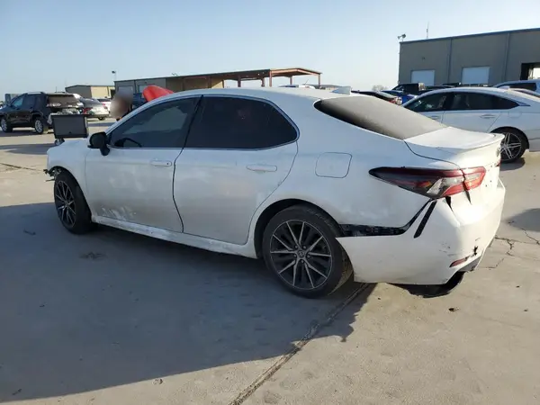 4T1G11AK1MU542512 2021 TOYOTA CAMRY - Image 2