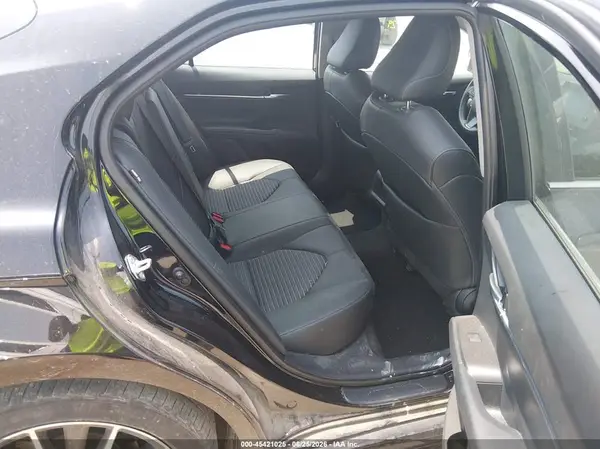 4T1G11AK1MU545961 2021 TOYOTA CAMRY - Image 8