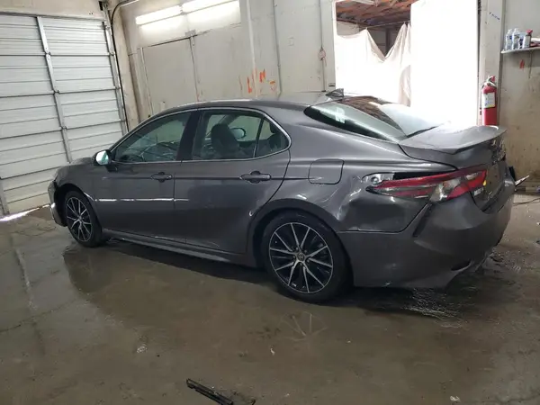 4T1G11AK1MU546348 2021 TOYOTA CAMRY - Image 2