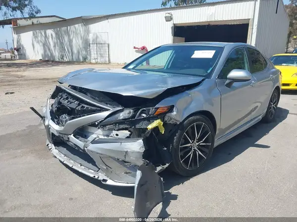 4T1G11AK1MU546690 2021 TOYOTA CAMRY - Image 2