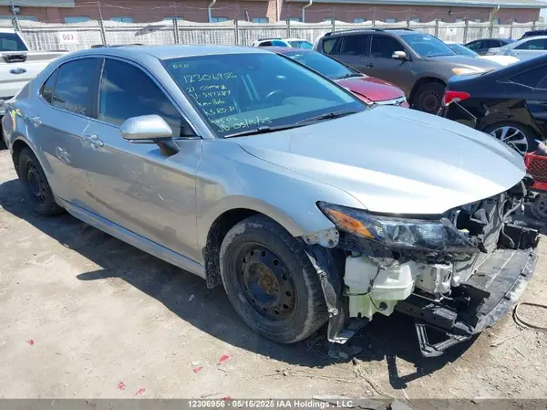 4T1G11AK1MU547287 2021 TOYOTA CAMRY - Image 1