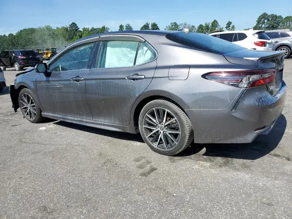 4T1G11AK1MU549783 2021 TOYOTA CAMRY - Image 2