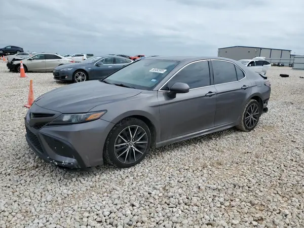4T1G11AK1MU550464 2021 TOYOTA CAMRY - Image 1