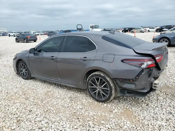 4T1G11AK1MU550464 2021 TOYOTA CAMRY - Image 2