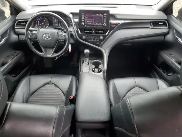 4T1G11AK1MU550464 2021 TOYOTA CAMRY - Image 8