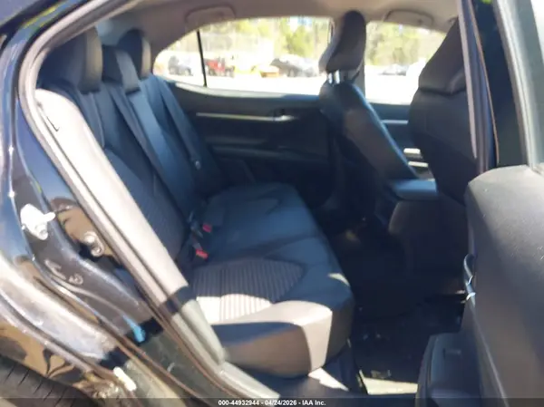 4T1G11AK1MU551890 2021 TOYOTA CAMRY - Image 8