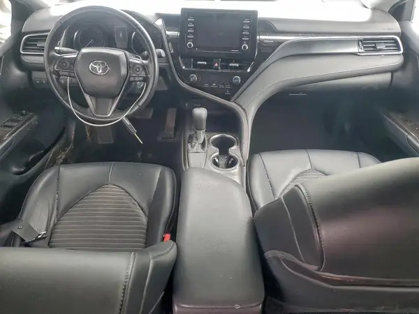 4T1G11AK1MU552523 2021 TOYOTA CAMRY - Image 8