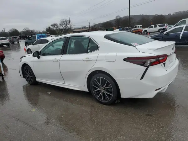 4T1G11AK1MU552618 2021 TOYOTA CAMRY - Image 2