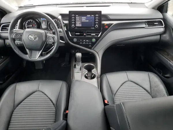 4T1G11AK1MU552618 2021 TOYOTA CAMRY - Image 8
