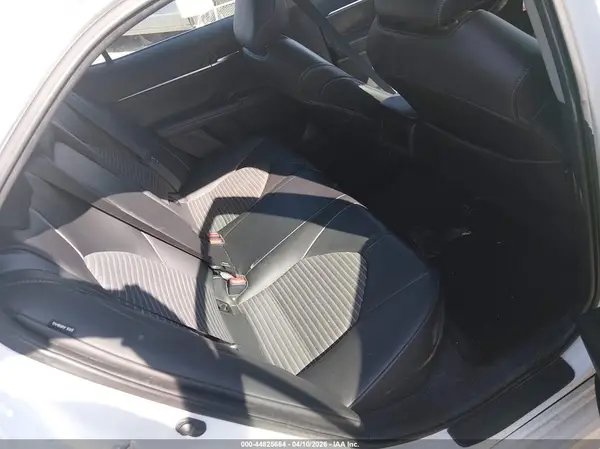 4T1G11AK1MU554630 2021 TOYOTA CAMRY - Image 8