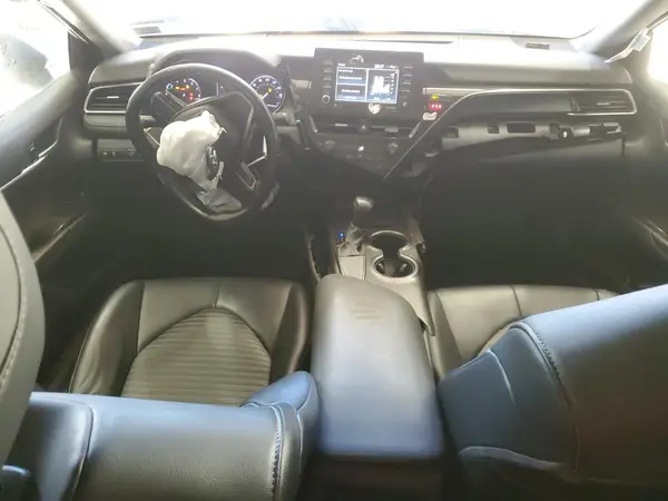 4T1G11AK1MU555101 2021 TOYOTA CAMRY - Image 8
