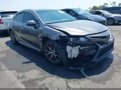 4T1G11AK1MU558435 2021 TOYOTA CAMRY