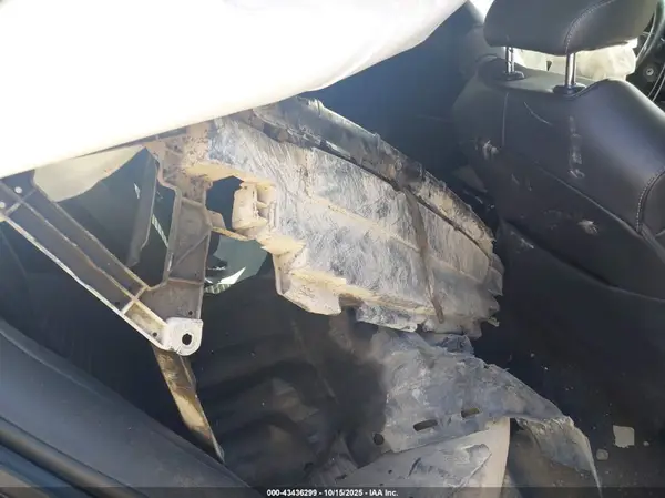 4T1G11AK1MU558533 2021 TOYOTA CAMRY - Image 8
