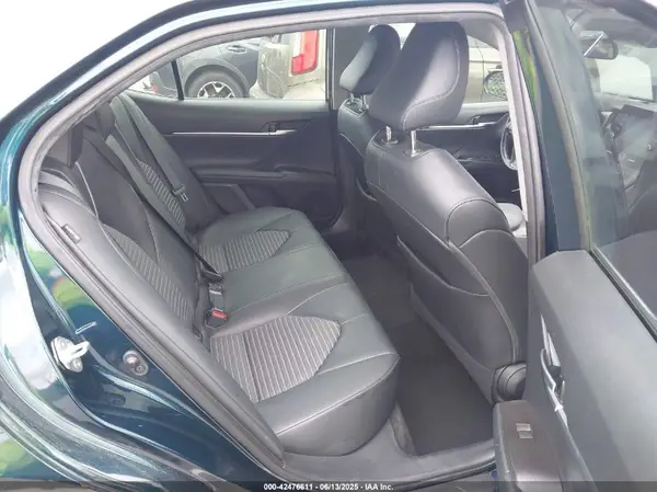 4T1G11AK1MU560783 2021 TOYOTA CAMRY - Image 8