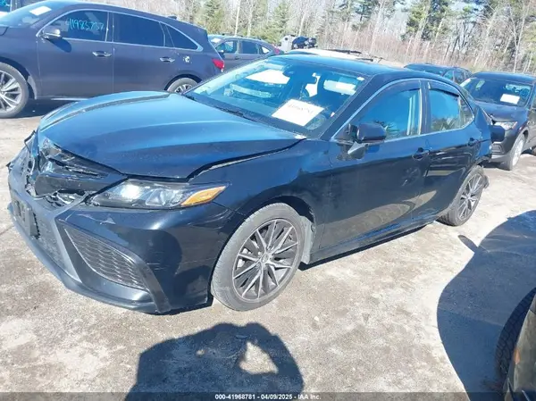 4T1G11AK1MU565742 2021 TOYOTA CAMRY - Image 2