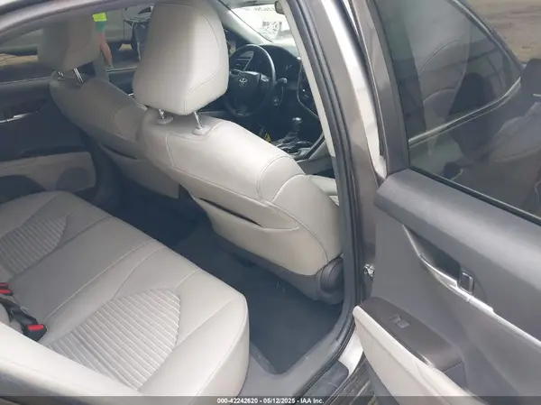 4T1G11AK1MU570911 2021 TOYOTA CAMRY - Image 8