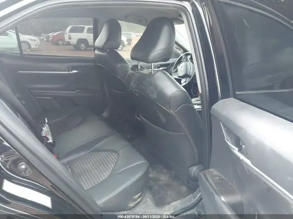 4T1G11AK1MU572738 2021 TOYOTA CAMRY - Image 8