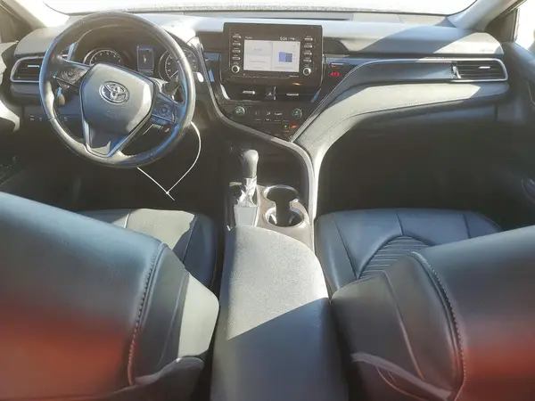 4T1G11AK1MU584937 2021 TOYOTA CAMRY - Image 8