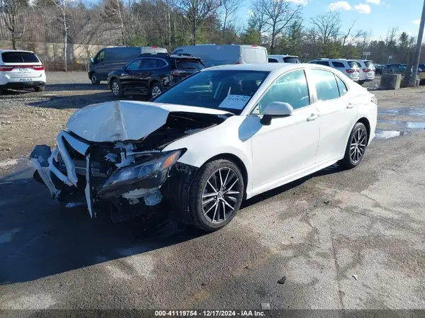 4T1G11AK1MU587241 2021 TOYOTA CAMRY - Image 2