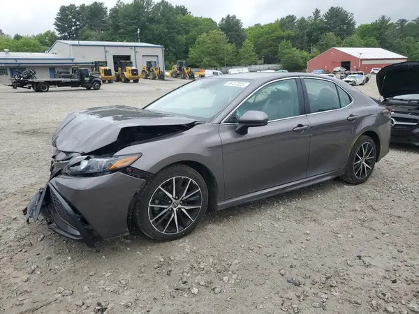 4T1G11AK1MU587532 2021 TOYOTA CAMRY - Image 1