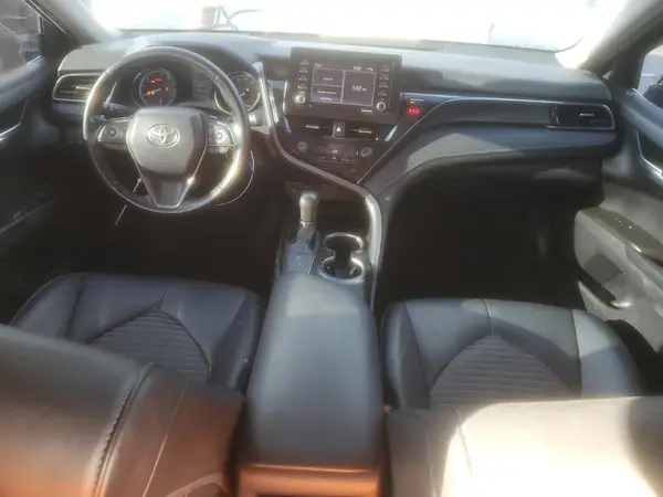 4T1G11AK1MU587644 2021 TOYOTA CAMRY - Image 8