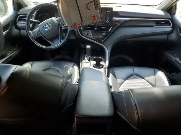 4T1G11AK1MU593640 2021 TOYOTA CAMRY - Image 8
