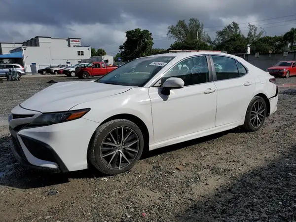 4T1G11AK1MU594738 2021 TOYOTA CAMRY - Image 1