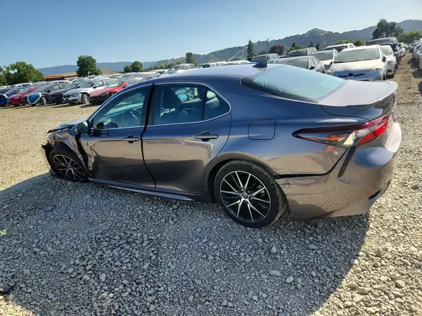 4T1G11AK1MU602434 2021 TOYOTA CAMRY - Image 2