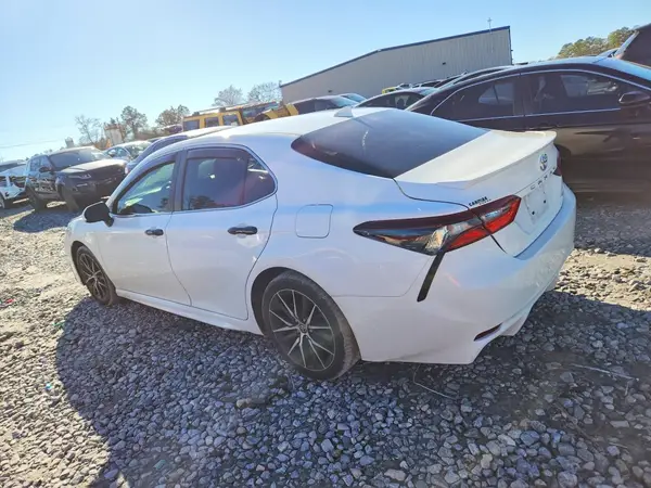 4T1G11AK1MU603406 2021 TOYOTA CAMRY - Image 2